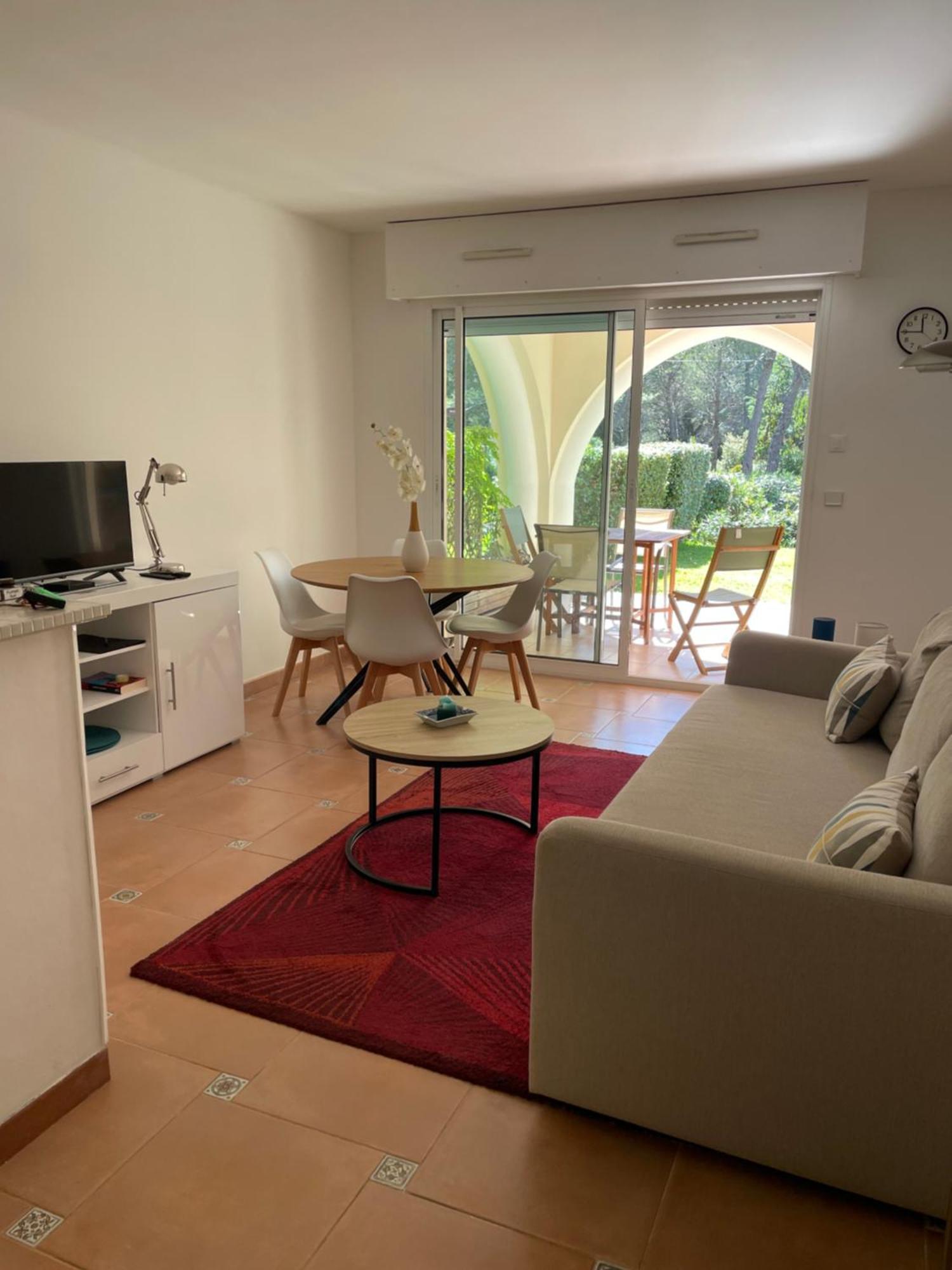 2 Pieces Saint Raphael Renove, Classe 4 Etoiles, 100 M Plages, Piscine, Tennis, Parc, Terrasse, Jardin Privatif Saint-Raphael (Var) Exterior foto